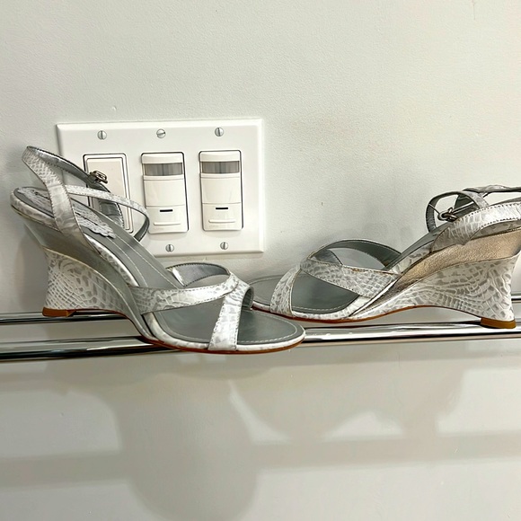 Designer Gabriela Dominguez from Dominican Republic, sandals 8.5 - Picture 2 of 8